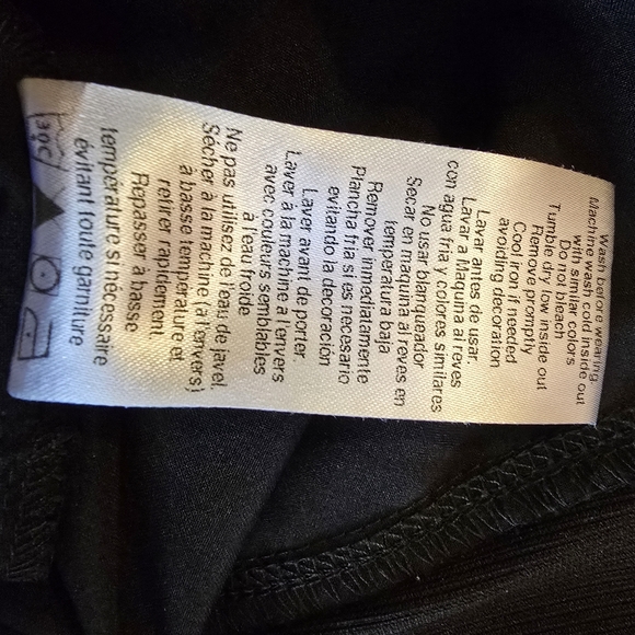 Cherokee infinity scrub top, size medium, black - Picture 6 of 7